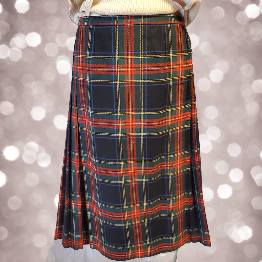 Plaid A-Line Kilt - Red and Black -‎ Size 14